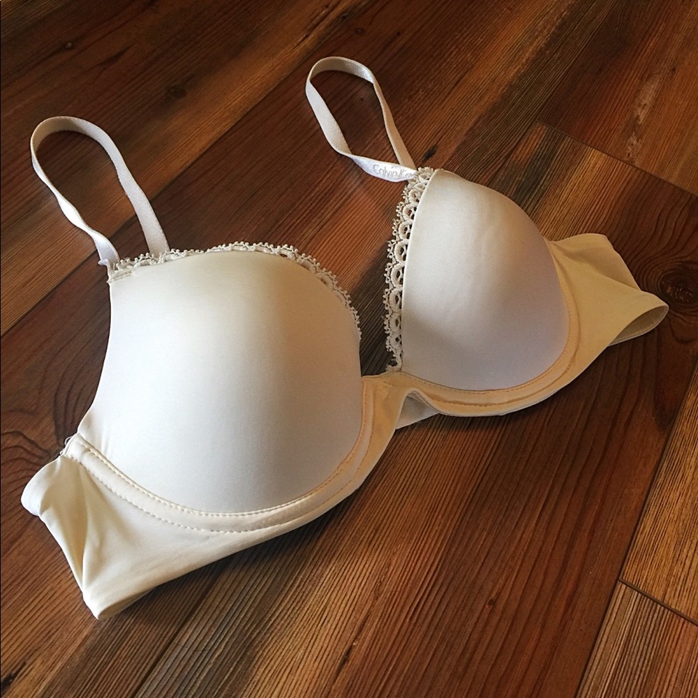 Calvin Klein Customized Lift 34 B